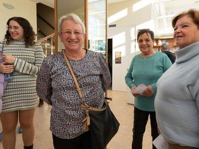 Ángela Arnosa, Maruxa, Cruz e Carmen