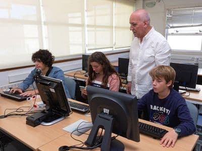 Anxo impartindo un curso na VI Chanfaina lab