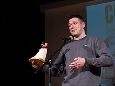 Bieito presentando a curta