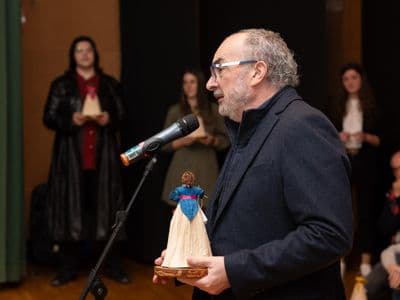 Manolo Gómez e a súa Lola Chanfaineira