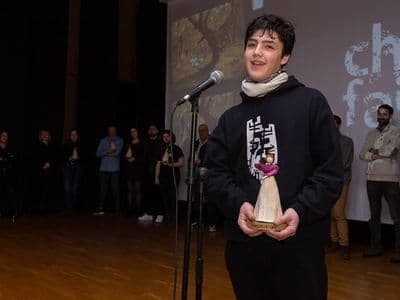 Pablo Martínez luce orgulloso a Lola Chanfaineira